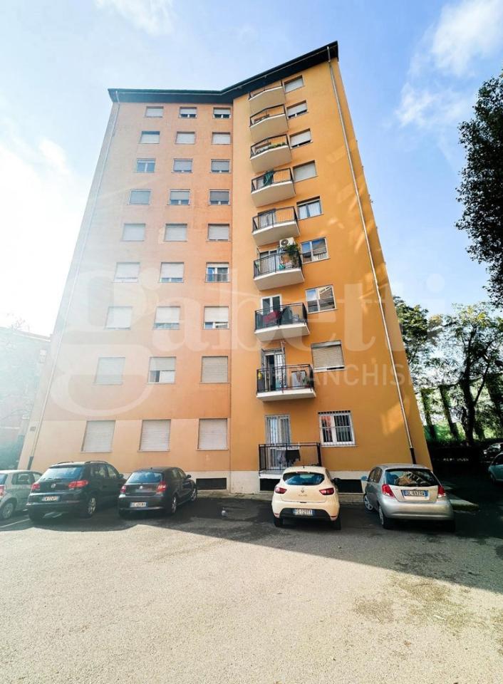 appartamento in vendita a Milano in zona Quarto Oggiaro