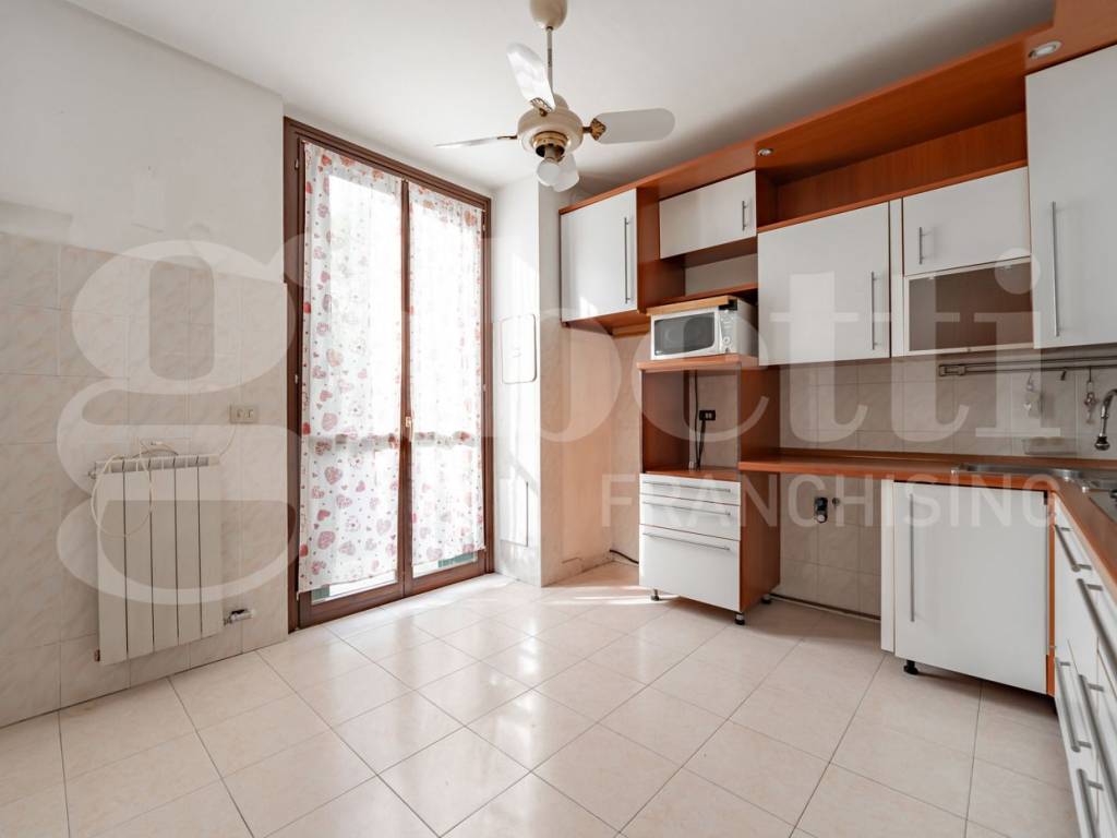 casa indipendente in vendita a Milano in zona Gratosoglio