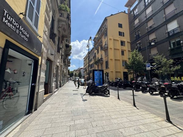 appartamento in vendita a Milano in zona Porta Nuova