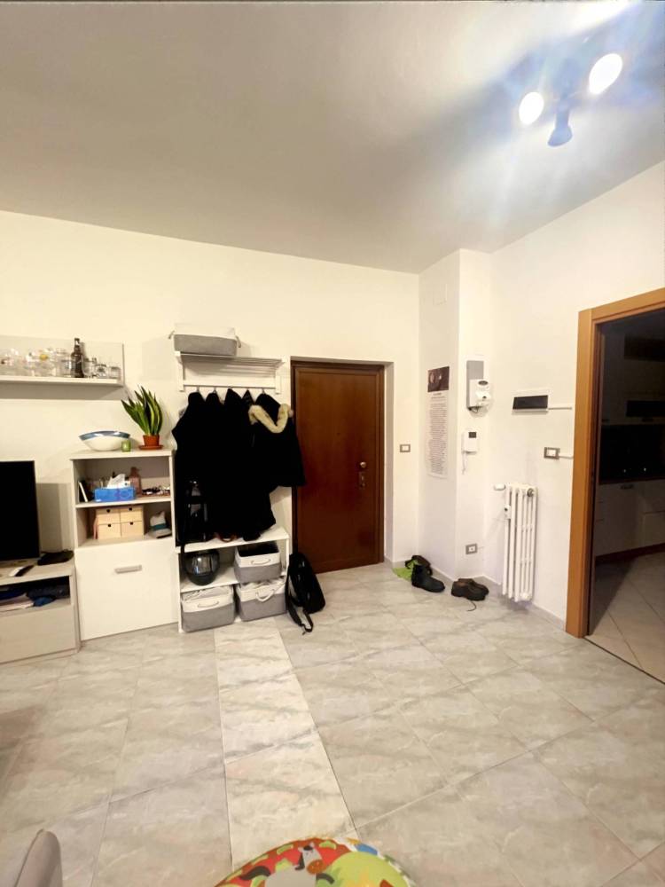 appartamento in vendita a Milano in zona Gallaratese