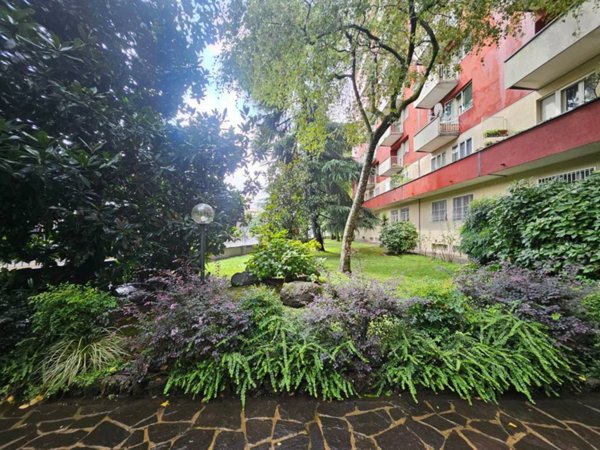 appartamento in vendita a Milano in zona QT8