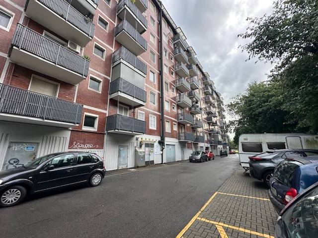 appartamento in vendita a Milano in zona Famagosta