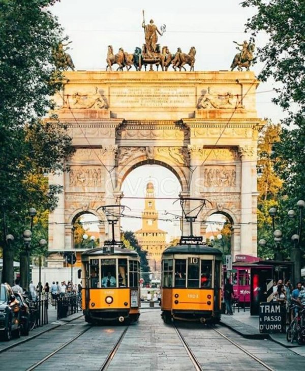 appartamento in vendita a Milano in zona Sempione