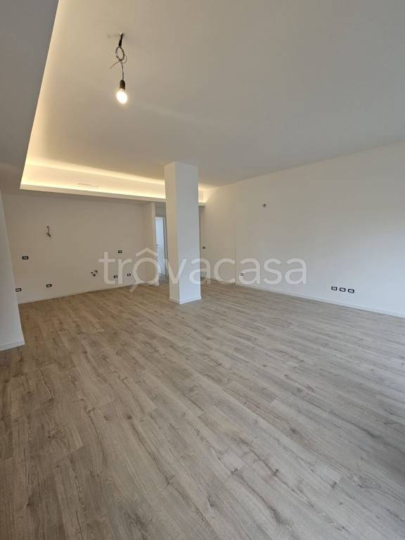 appartamento in vendita a Milano in zona Porta Garibaldi