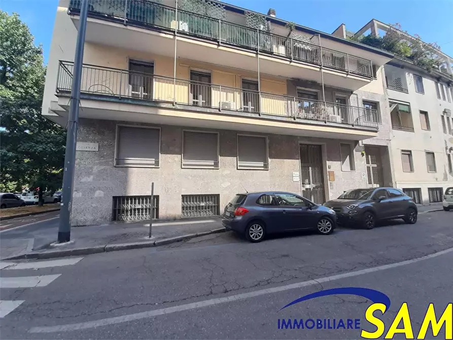 appartamento in vendita a Milano in zona Piazzale Lodi