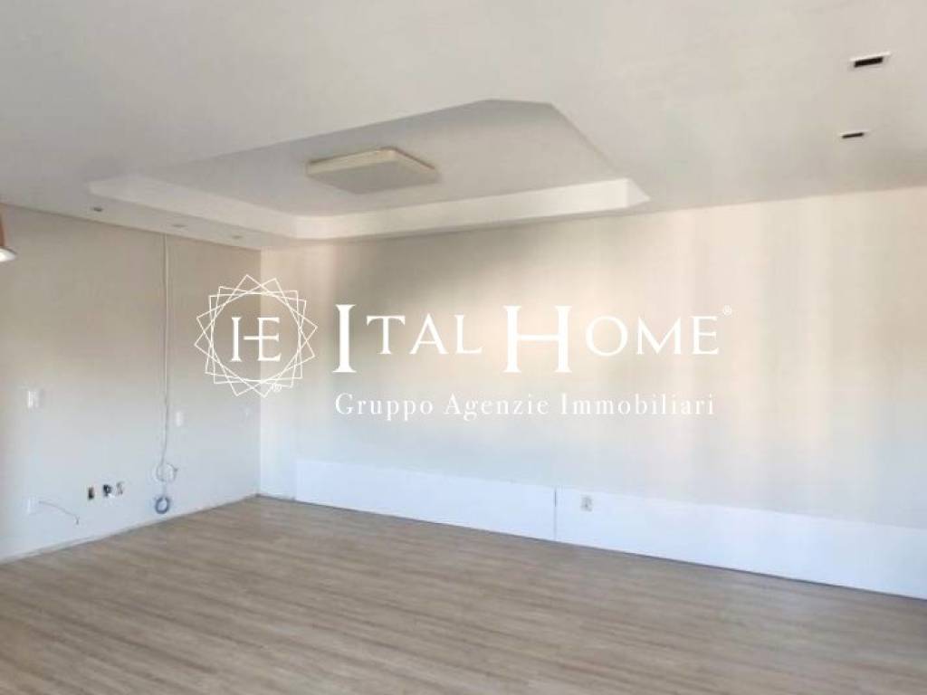 appartamento in vendita a Milano in zona Chiesa Rossa