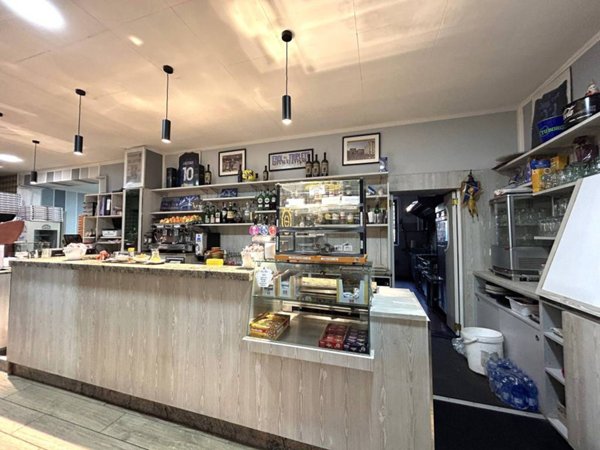 negozio in vendita a Milano in zona San Siro