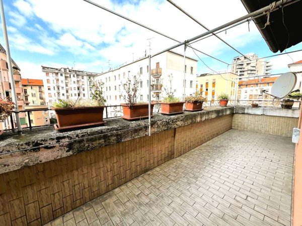 appartamento in vendita a Milano in zona Corvetto
