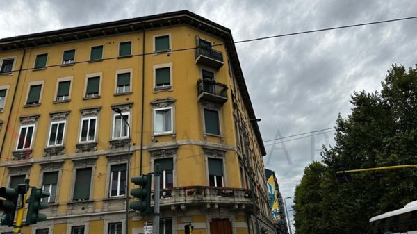 appartamento in vendita a Milano in zona Piazzale Lodi
