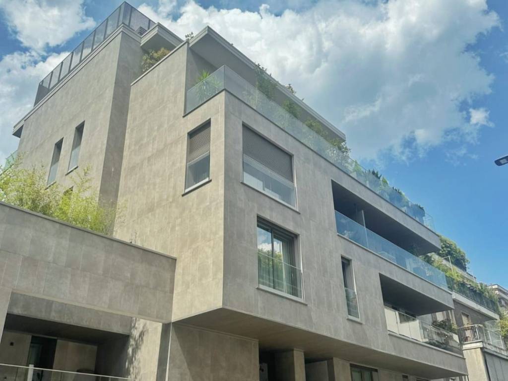 appartamento in vendita a Milano in zona Isola