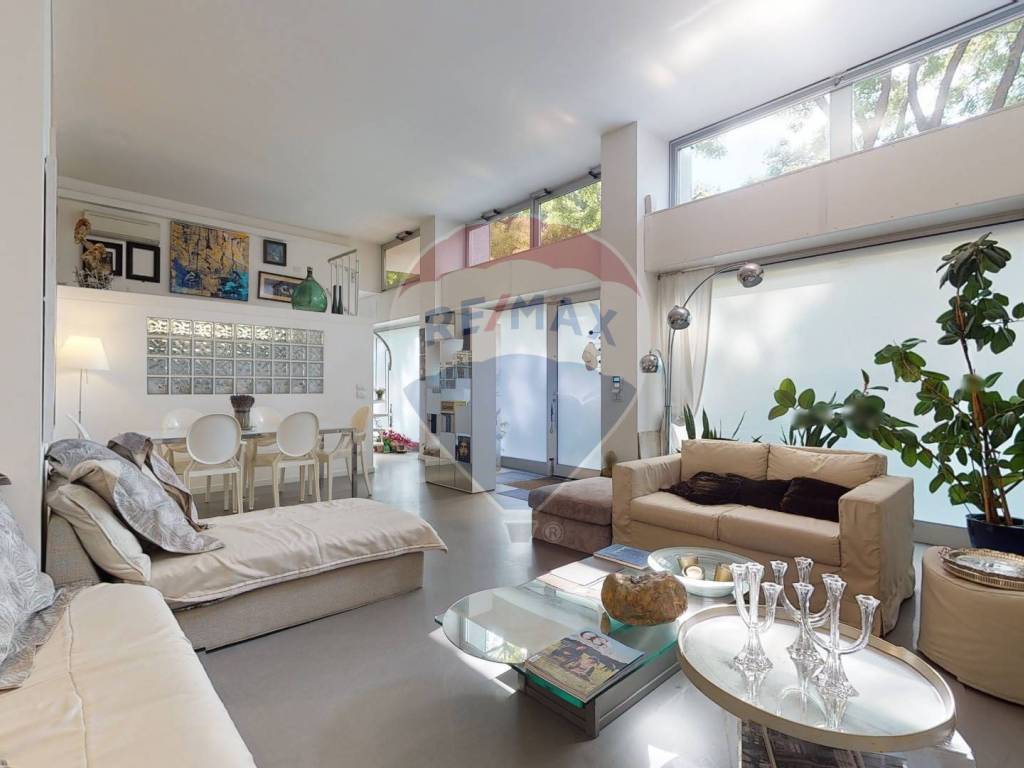 appartamento in vendita a Milano in zona Porta Garibaldi