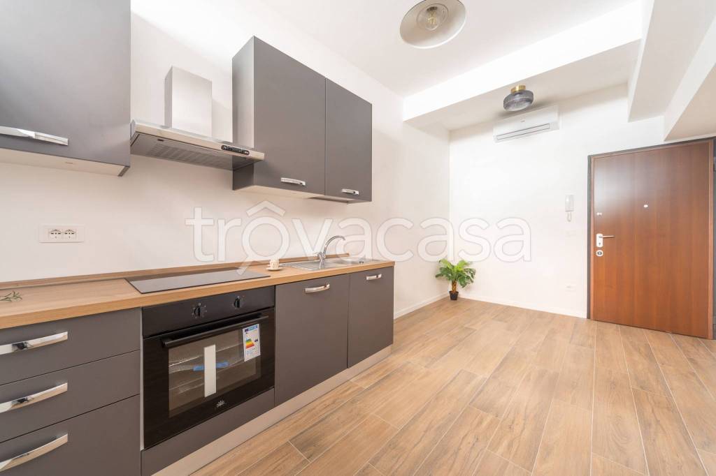 appartamento in vendita a Milano in zona Vigentino