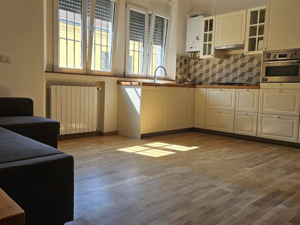 appartamento in vendita a Milano in zona Ghisolfa