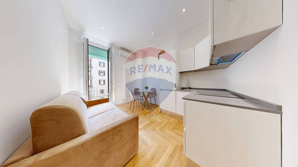 appartamento in vendita a Milano in zona Isola