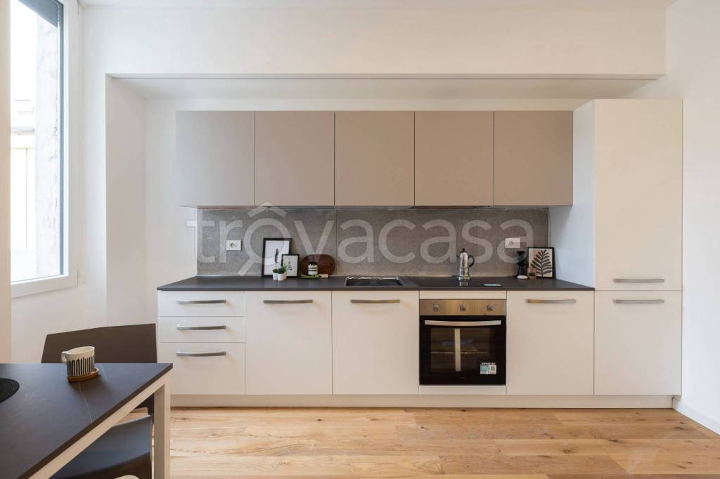 appartamento in vendita a Milano in zona Maciachini