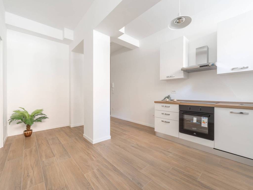 appartamento in vendita a Milano in zona Vigentino