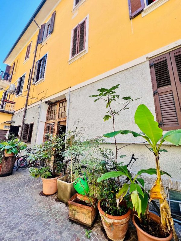 appartamento in vendita a Milano in zona Garegnano