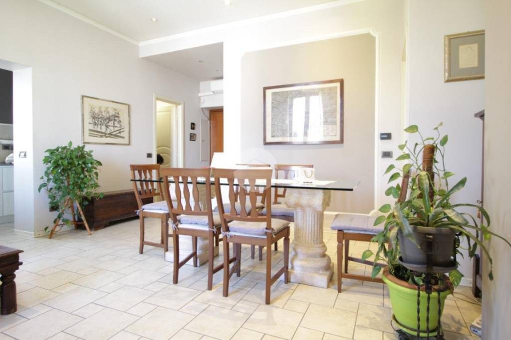 appartamento in vendita a Milano in zona Villapizzone