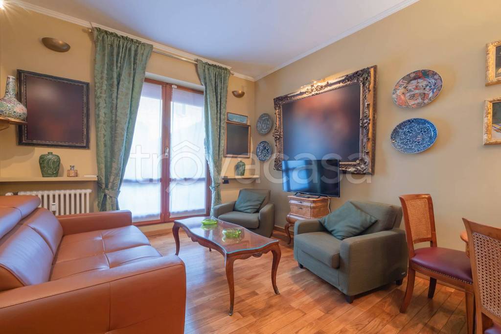 appartamento in vendita a Milano in zona Città Studi