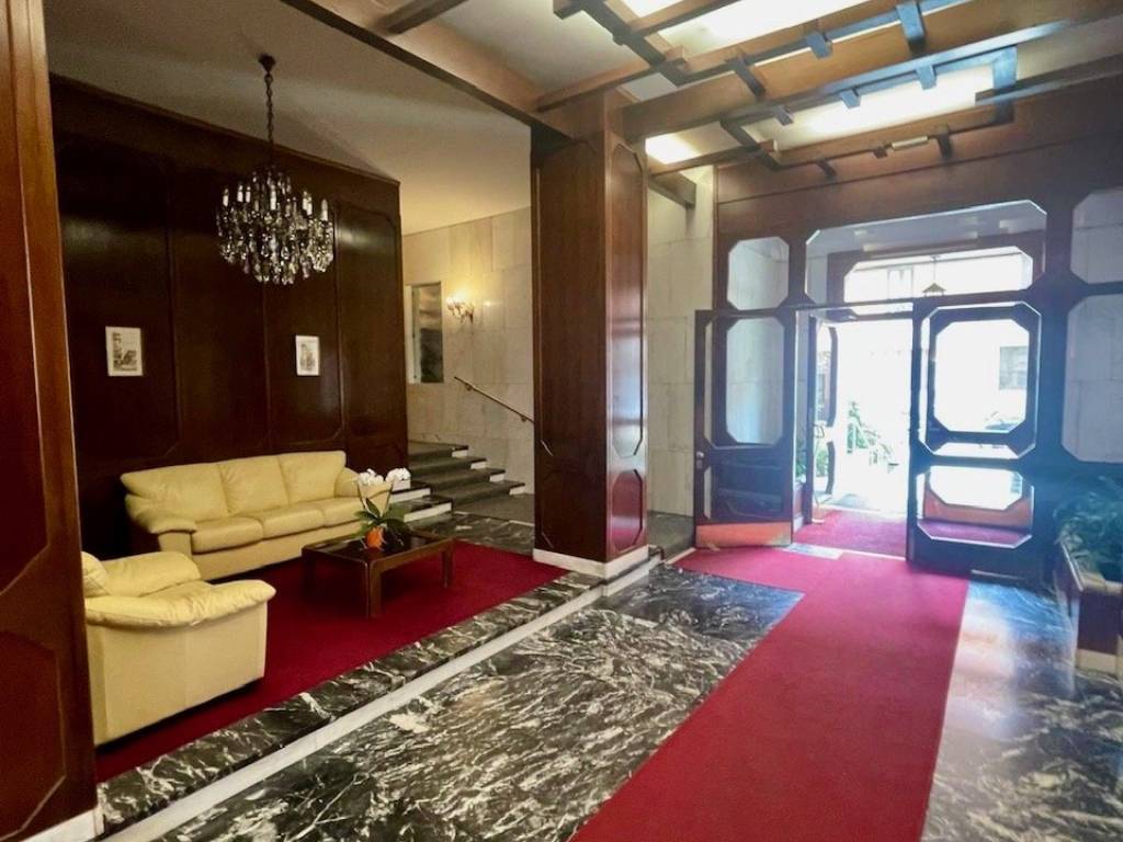 appartamento in vendita a Milano in zona Isola
