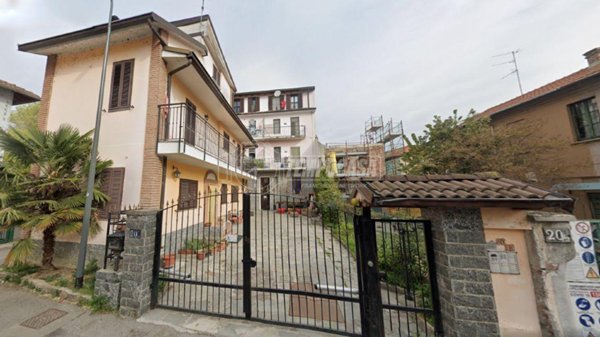 appartamento in vendita a Milano in zona Ponte Lambro