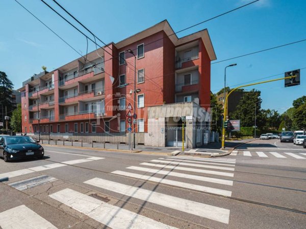 appartamento in vendita a Milano in zona Vigentino