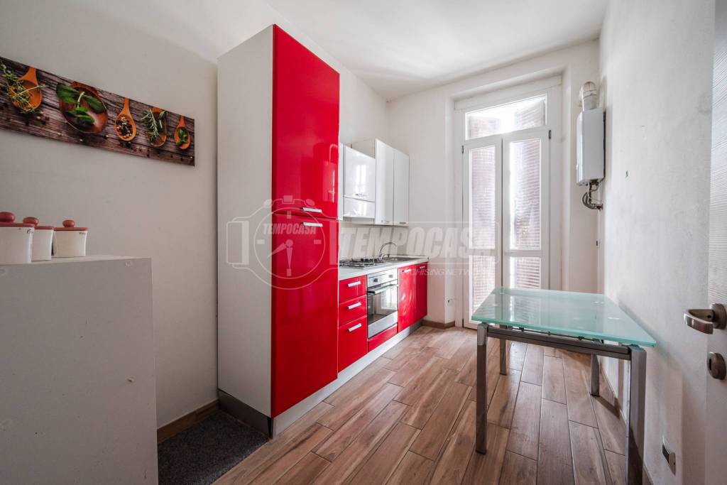appartamento in vendita a Milano in zona Piazzale Lodi