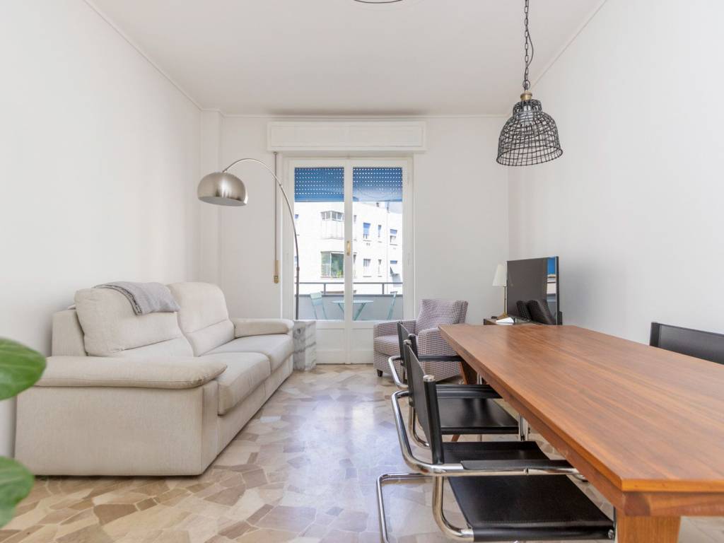 appartamento in vendita a Milano in zona Maggiolina