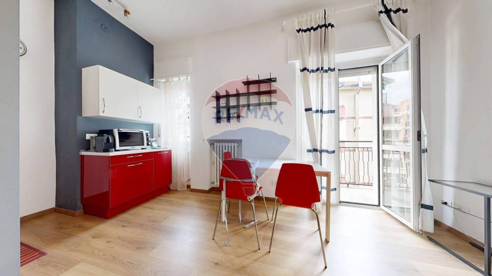 appartamento in vendita a Milano in zona Porta Genova
