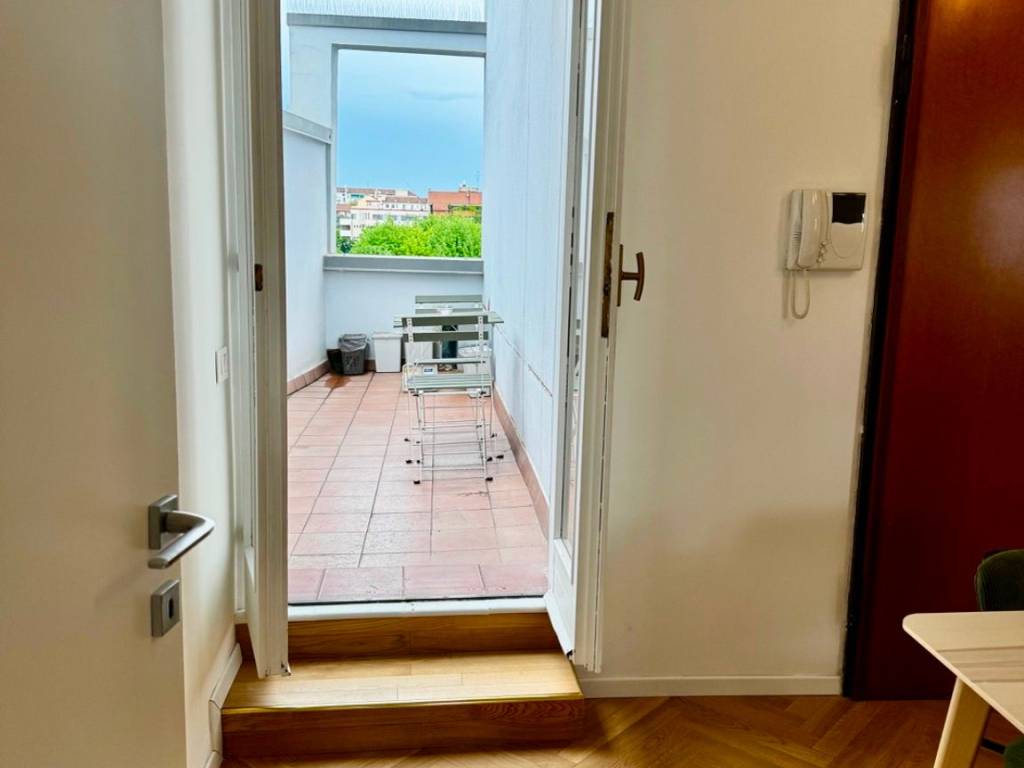appartamento in vendita a Milano in zona Ghisolfa