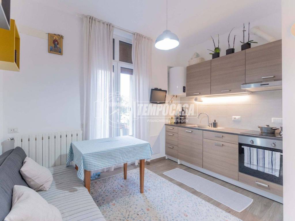 appartamento in vendita a Milano in zona Segnano