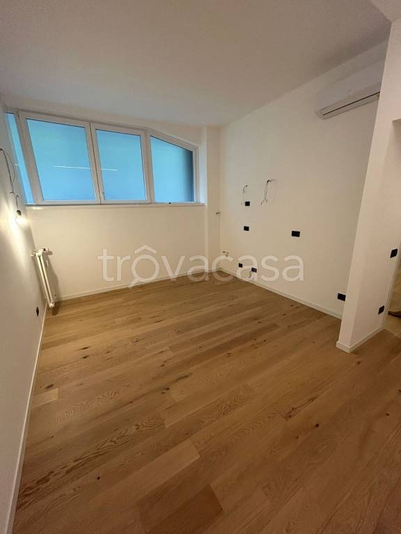 appartamento in vendita a Milano in zona Bocconi