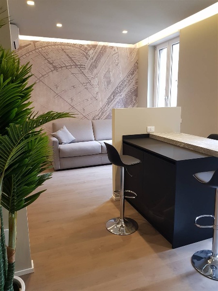 appartamento in vendita a Milano in zona Guastalla