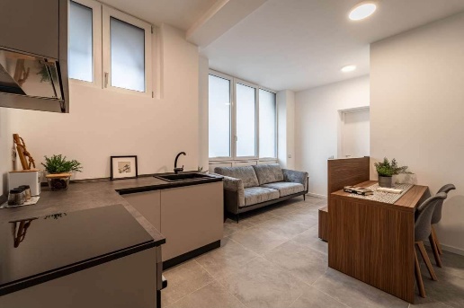 appartamento in vendita a Milano in zona Famagosta