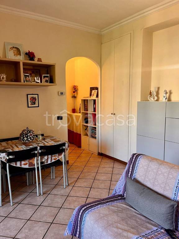 appartamento in vendita a Milano in zona Rogoredo