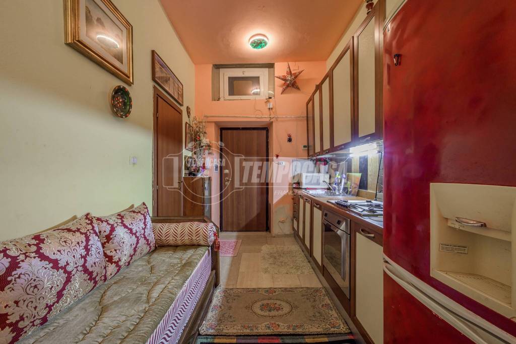 appartamento in vendita a Milano in zona Vigentino