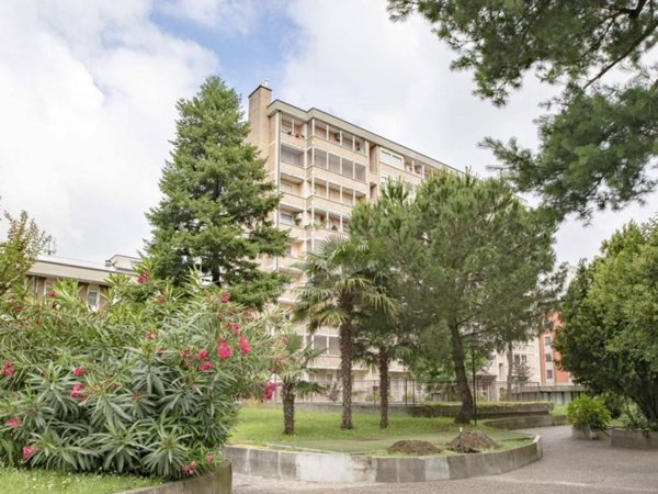 appartamento in vendita a Milano in zona Vigentino