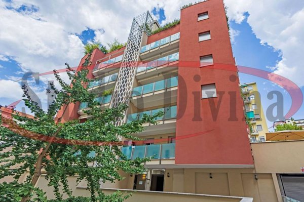 appartamento in vendita a Milano in zona Sempione