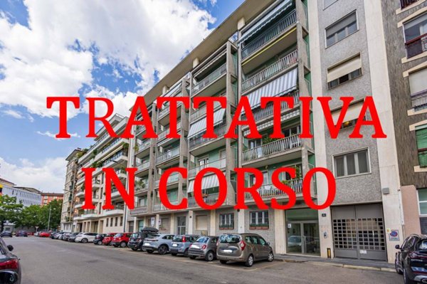 appartamento in vendita a Milano in zona Sempione