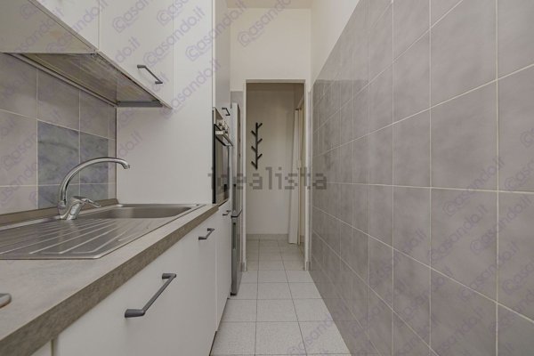 appartamento in vendita a Milano in zona Lambrate