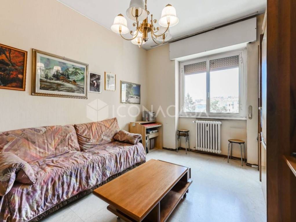 appartamento in vendita a Milano in zona Crescenzago