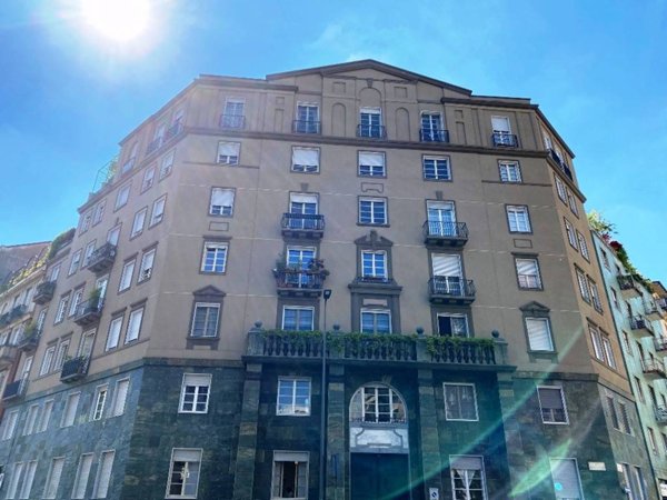 appartamento in vendita a Milano in zona Sempione