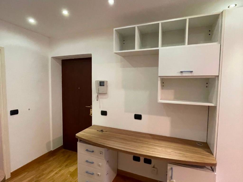 appartamento in vendita a Milano in zona Barona