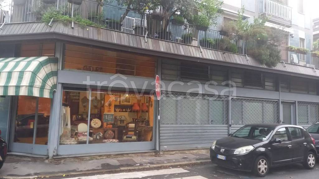 negozio in vendita a Milano in zona Affori