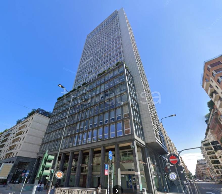 ufficio in vendita a Milano in zona Centro Direzionale
