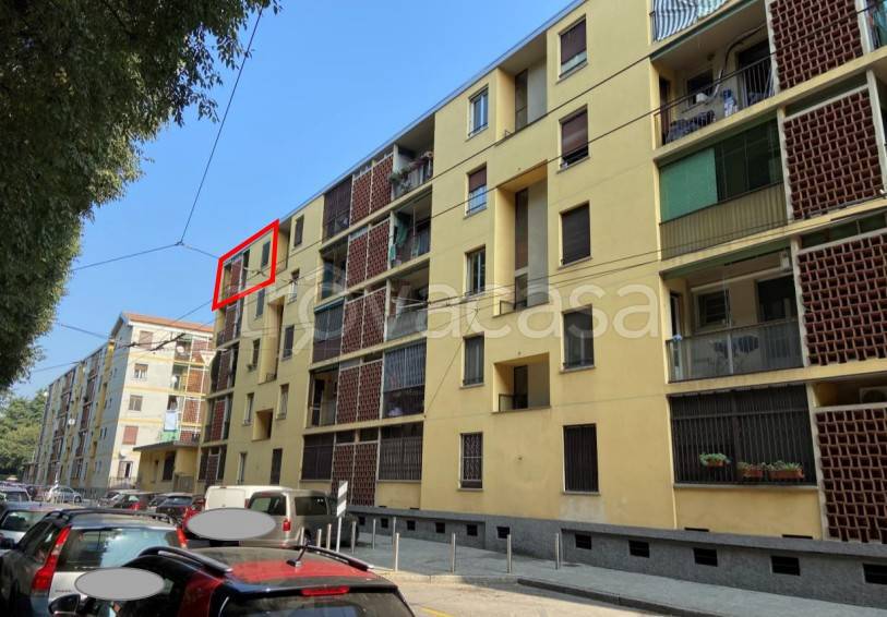 appartamento in vendita a Milano in zona Corvetto