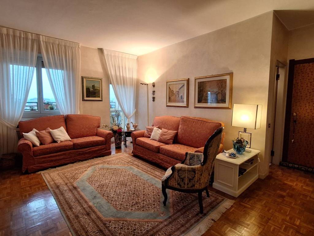 appartamento in vendita a Milano in zona Niguarda