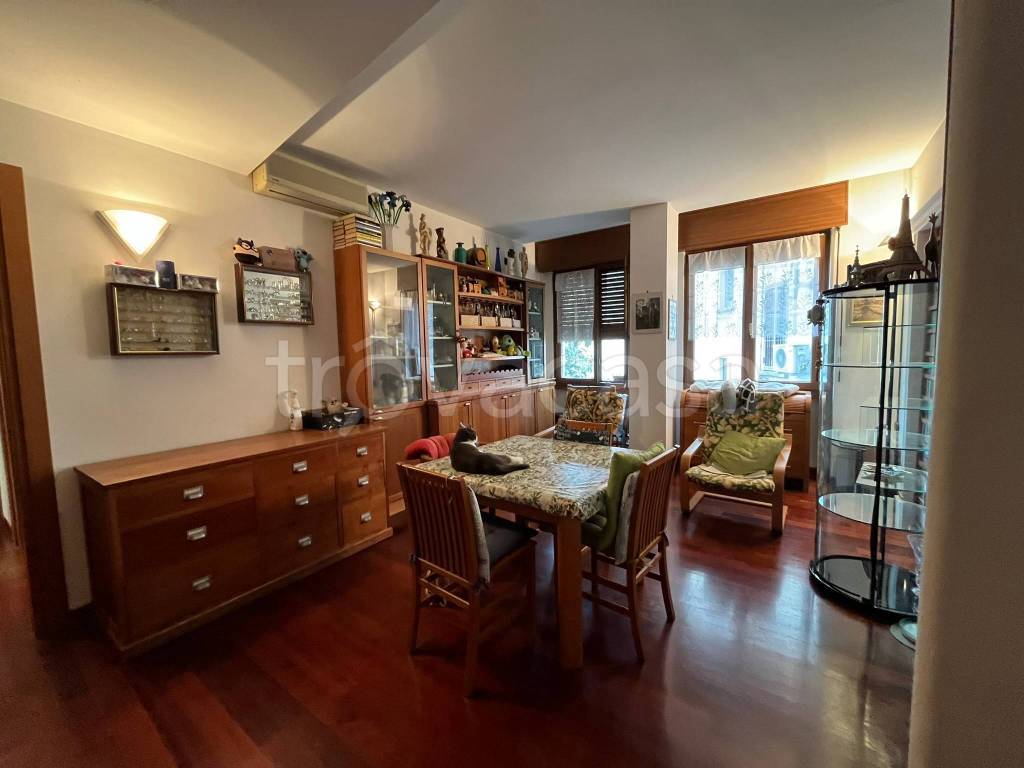 appartamento in vendita a Milano in zona Porta Romana