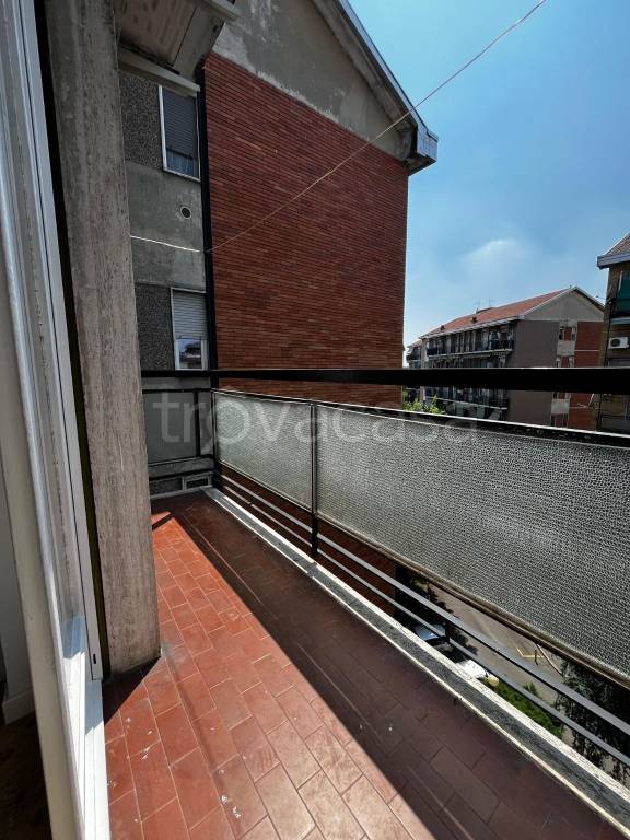 appartamento in vendita a Milano in zona Corvetto
