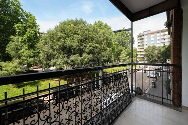 appartamento in vendita a Milano in zona Sempione